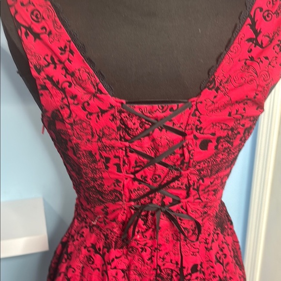 Hot topic Red & Black Flocked Filigree Skull Dress - Picture 10 of 14